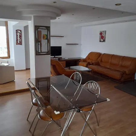 Civic Afi Apartment *